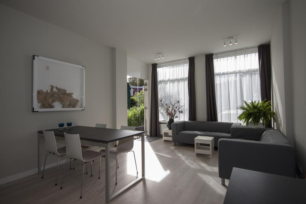 Savina City Centre Apartment Near Beach, Station And Shops Зандфорт Номер фото